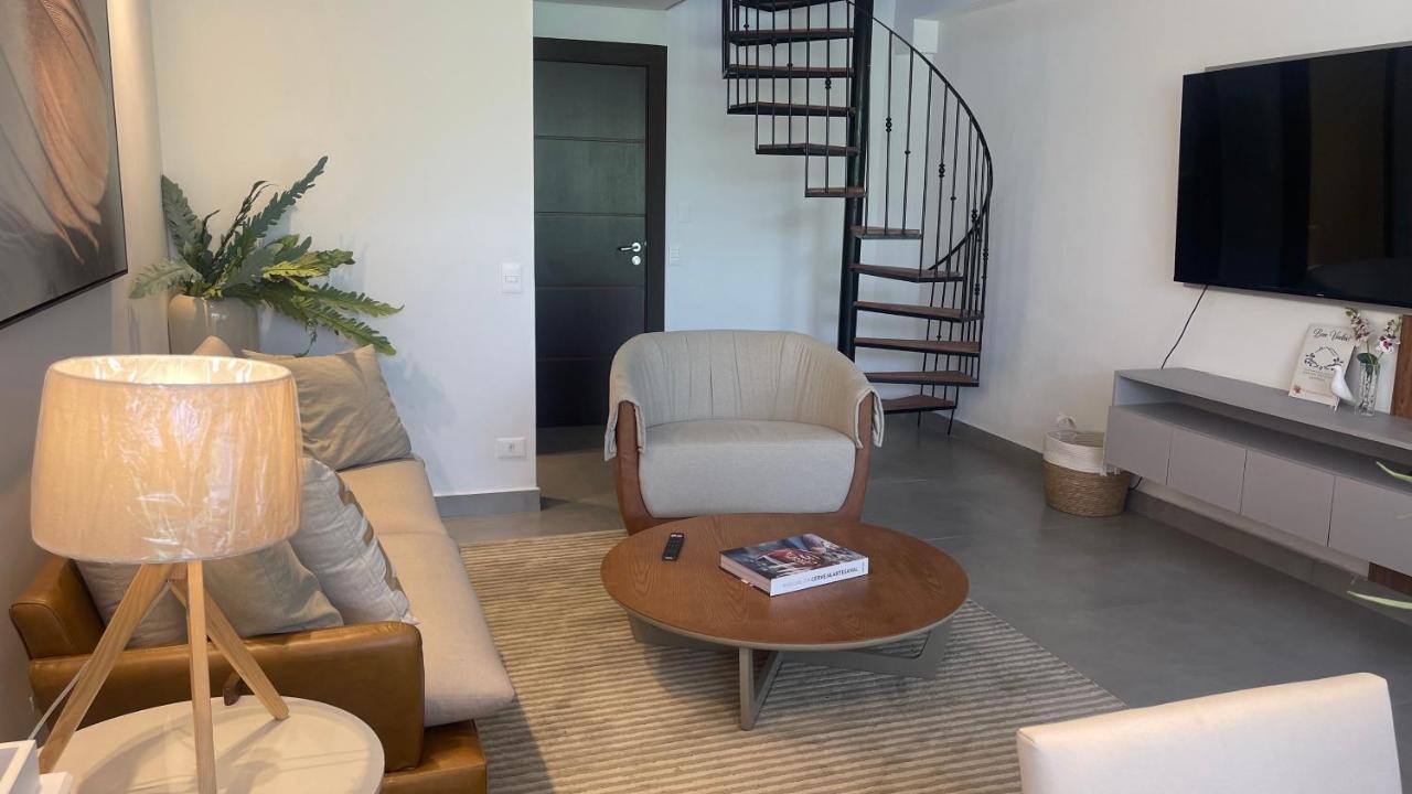 Requinte E Conforto Em Belissimo Triplex A 400m Do Capivari - By Hostyn Apartamento Campos do Jordão